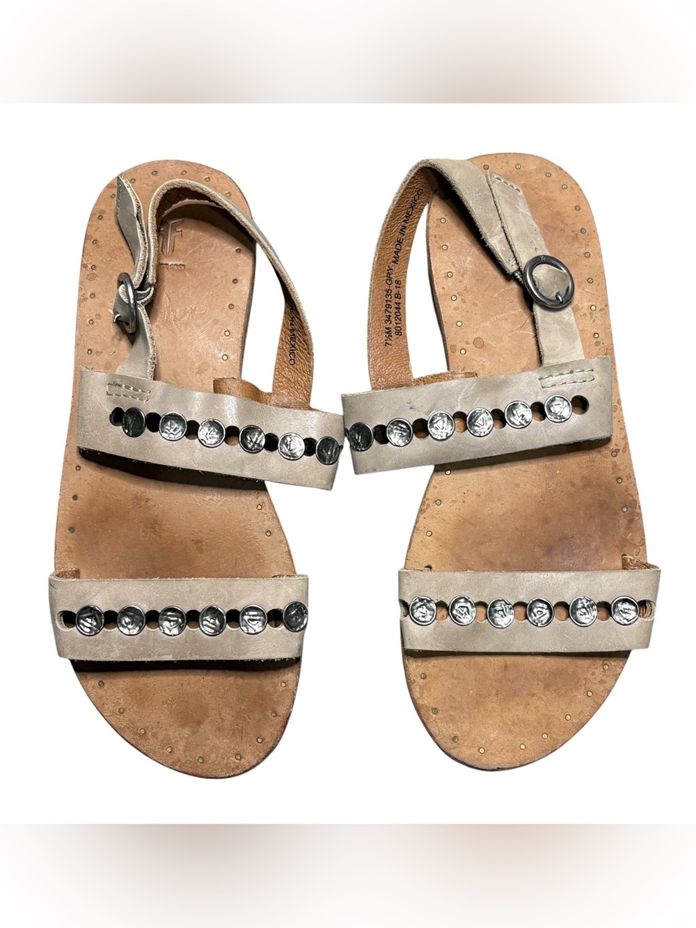 FRYE Leather Studded Concho T-Strap Sandals 7.5M Gray Taupe Boho